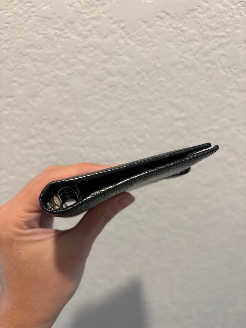 Gucci Black Leather Agenda Wallet with Snap Closure - Picture 8 of 12
